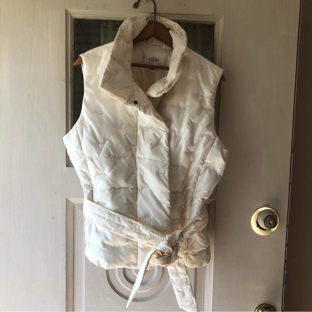 Talbots Women’s Jacket puffy light Cream  Off White color worn once
